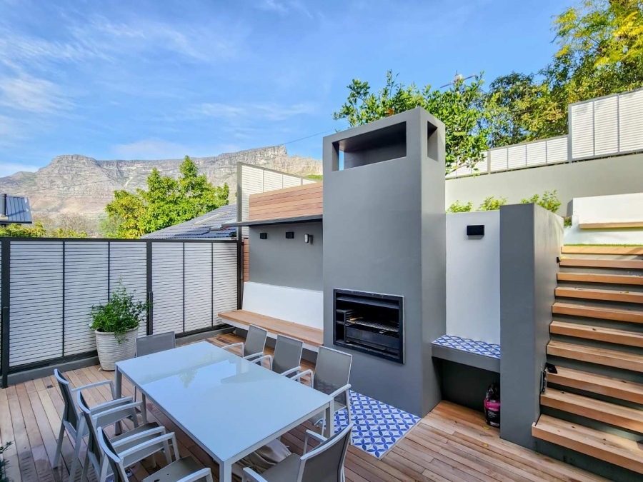 To Let 4 Bedroom Property for Rent in Tamboerskloof Western Cape